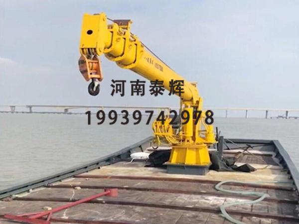 船用甲板吊的抗摇摆设计如何应对海上风浪