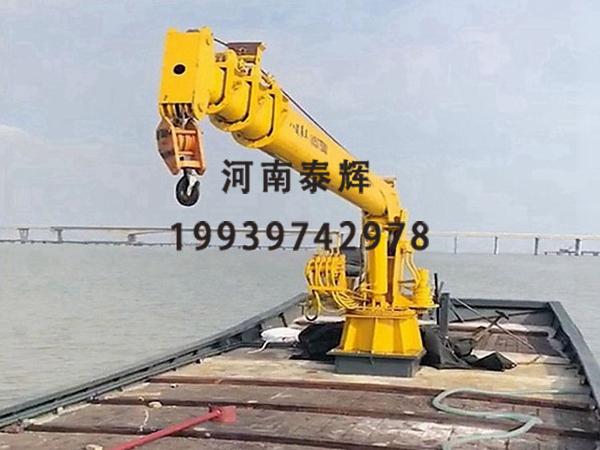 船用起重机在渔业作业中有哪些特殊应用