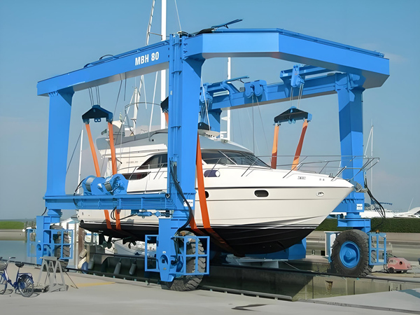 45吨与150吨游艇轮胎吊的适用场景有何不同